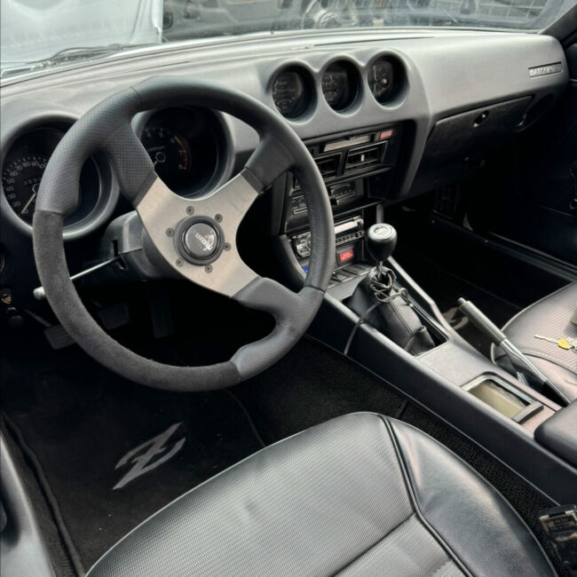 1977 Datsun 280z, Triple Weber Carburated (7)